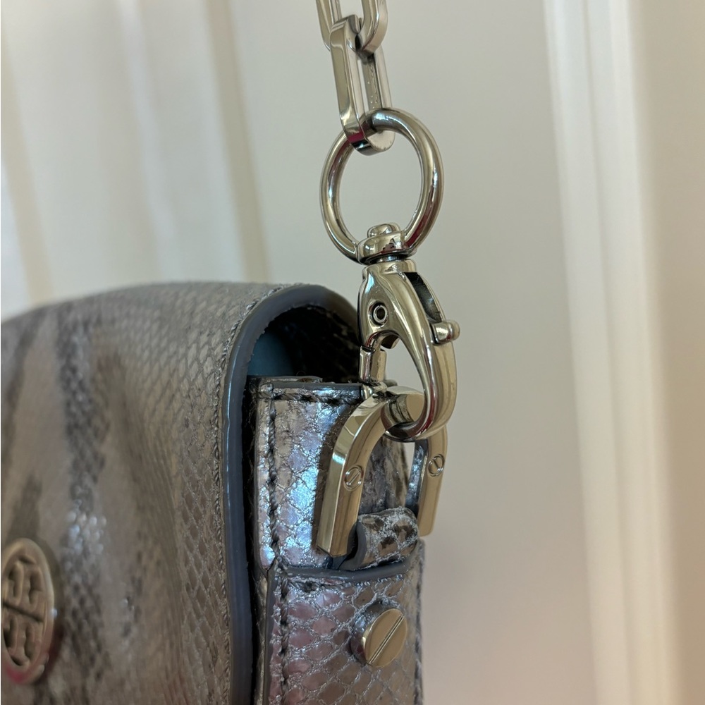 Tory Burch Crossbody Clutch Bag - Picture 8 of 10